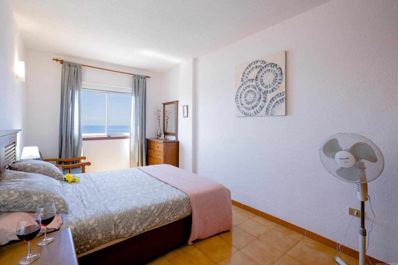 Front Line Ocean View 2Bed Wi-Fi Your Holiday Home 푸에르토 데 산티아고 외부 사진
