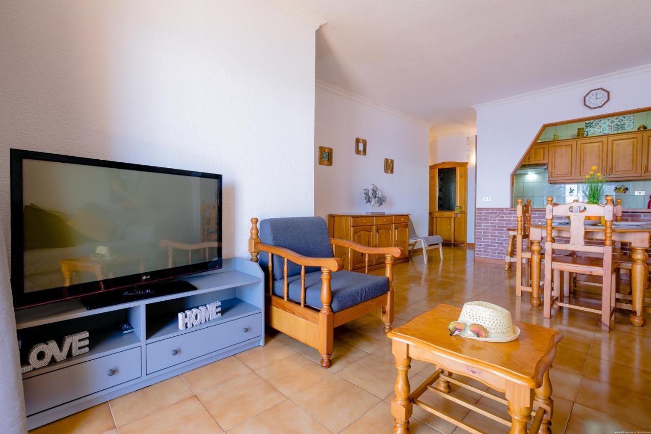 Front Line Ocean View 2Bed Wi-Fi Your Holiday Home 푸에르토 데 산티아고 외부 사진